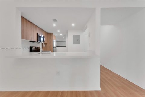 Copropriété à vendre à Miami, Floride: 2 chambres, 89 m2 № 1842625 - photo 4