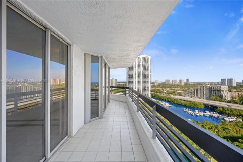 Copropriété à vendre à Aventura, Floride: 2 chambres, 126.44 m2 № 2001225 - photo 20