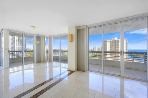 Condo à Aventura, Floride, 2 chambres  № 2001225