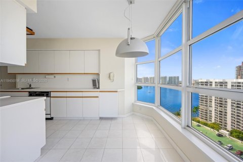 Copropriété à vendre à Aventura, Floride: 2 chambres, 126.44 m2 № 2001225 - photo 10