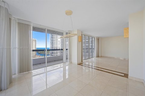 Copropriété à vendre à Aventura, Floride: 2 chambres, 126.44 m2 № 2001225 - photo 2