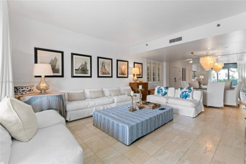 Condominio en alquiler en Miami Beach, Florida, 3 dormitorios, 190.36 m2 № 1868485 - foto 27