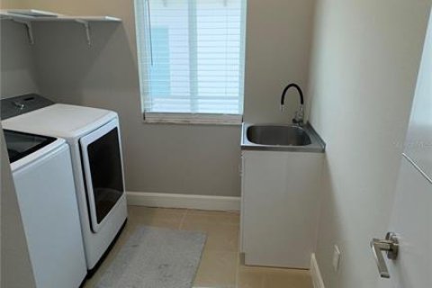 Touwnhouse à vendre à Davenport, Floride: 4 chambres, 219.81 m2 № 2299760 - photo 19