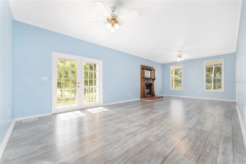 House in Inglis, Florida 3 bedrooms, 186.92 sq.m. № 1883709 - photo 11