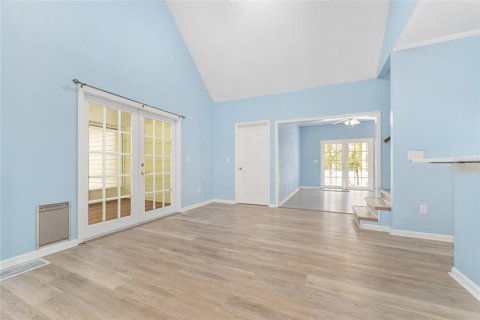 House in Inglis, Florida 3 bedrooms, 186.92 sq.m. № 1883709 - photo 19