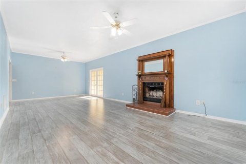 House in Inglis, Florida 3 bedrooms, 186.92 sq.m. № 1883709 - photo 8