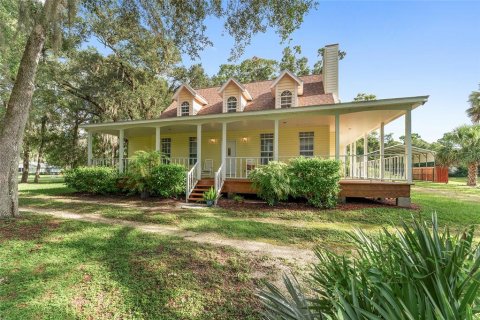 House in Inglis, Florida 3 bedrooms, 186.92 sq.m. № 1883709 - photo 3