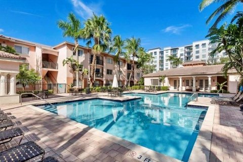 Купить таунхаус в Форт-Лодердейл, Флорида 1 спальня, 81.57м2, № 2066830 - фото 14