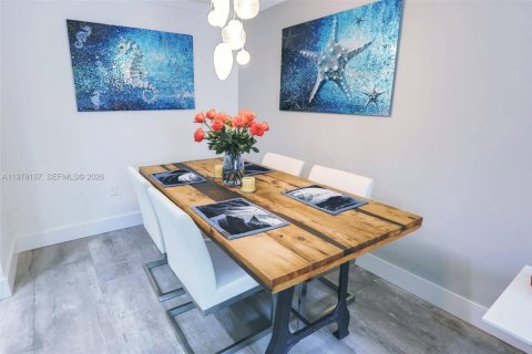 Купить таунхаус в Форт-Лодердейл, Флорида 1 спальня, 81.57м2, № 2066830 - фото 6