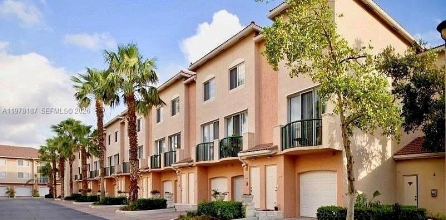 Таунхаус в Форт-Лодердейл, Флорида 1 спальня, 81.57м2 № 2066830