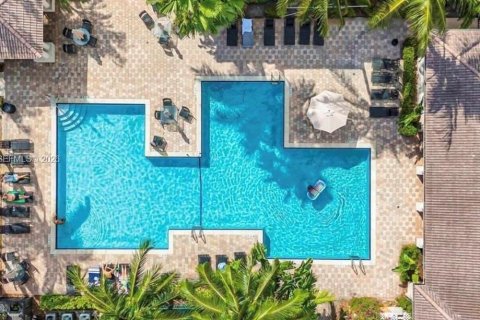 Купить таунхаус в Форт-Лодердейл, Флорида 1 спальня, 81.57м2, № 2066830 - фото 15