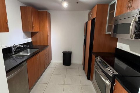 Condo in Aventura, Florida, 2 bedrooms  № 2001002