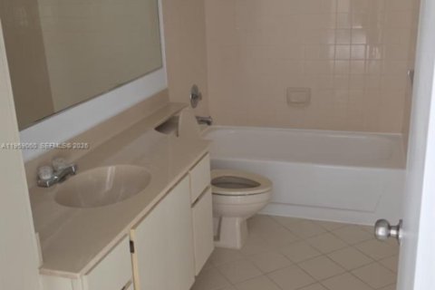 Touwnhouse à louer à West Palm Beach, Floride: 2 chambres, 119.66 m2 № 2017839 - photo 13