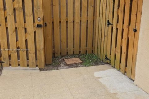 Touwnhouse à louer à West Palm Beach, Floride: 2 chambres, 119.66 m2 № 2017839 - photo 2