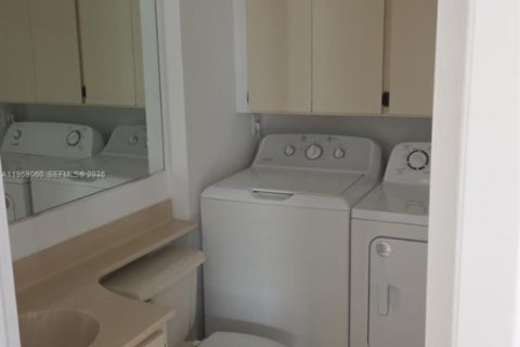 Touwnhouse à louer à West Palm Beach, Floride: 2 chambres, 119.66 m2 № 2017839 - photo 15