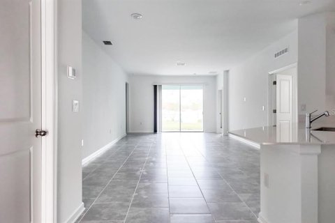 Villa ou maison à vendre à Eagle Lake, Floride: 4 chambres, 195.93 m2 № 1820970 - photo 7