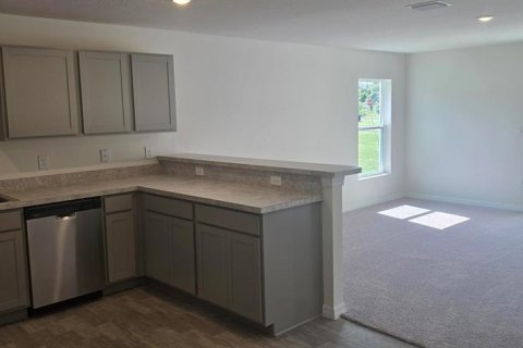 House in Poinciana, Florida 4 bedrooms, 195.47 sq.m. № 1801283 - photo 3