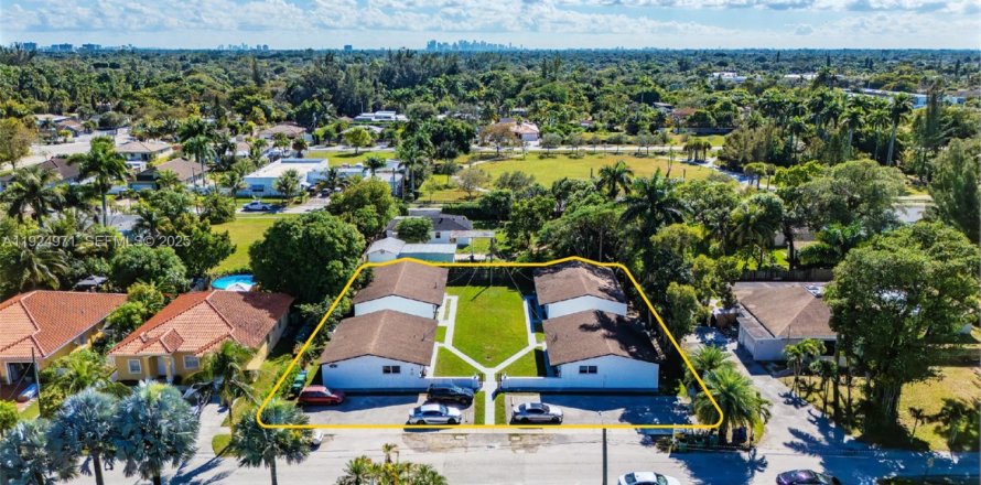 Immobilier commercial à Miami, Floride № 2264795