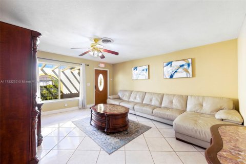 Propiedad comercial en venta en Coral Springs, Florida, 362.6 m2 № 1865162 - foto 5