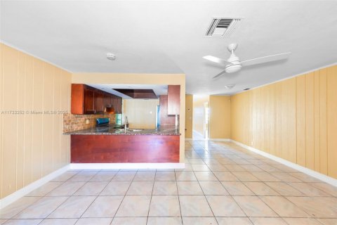 Propiedad comercial en venta en Coral Springs, Florida, 362.6 m2 № 1865162 - foto 26