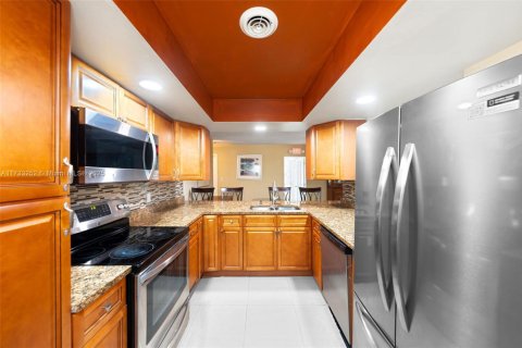 Propiedad comercial en venta en Coral Springs, Florida, 362.6 m2 № 1865162 - foto 8