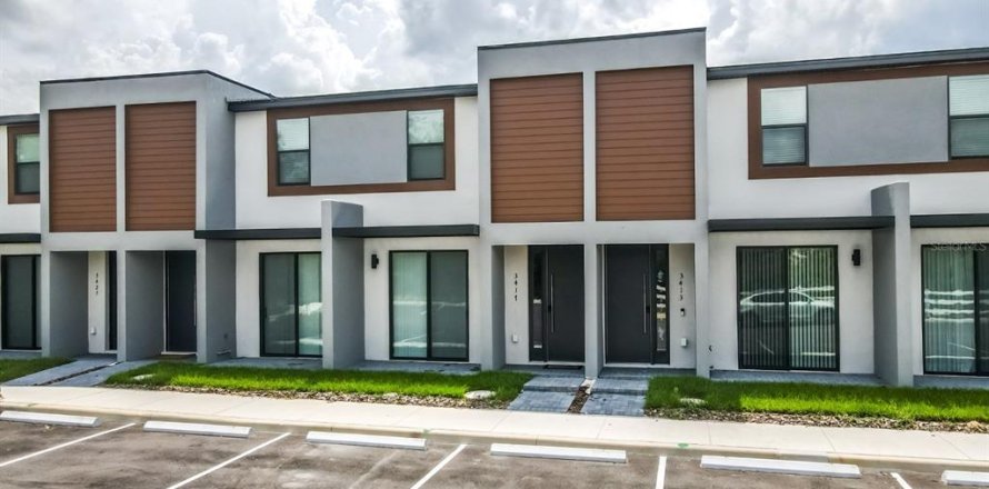 Townhouse in Kissimmee, Florida 3 bedrooms, 126.35 sq.m. № 1885185
