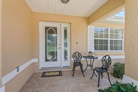 House in Summerfield, Florida 3 bedrooms, 161.09 sq.m. № 1893767 - photo 6
