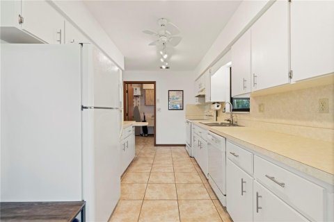 House in Punta Gorda, Florida 3 bedrooms, 152.73 sq.m. № 1732369 - photo 26