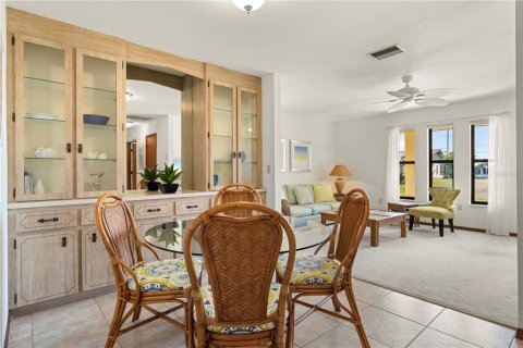House in Punta Gorda, Florida 3 bedrooms, 152.73 sq.m. № 1732369 - photo 22