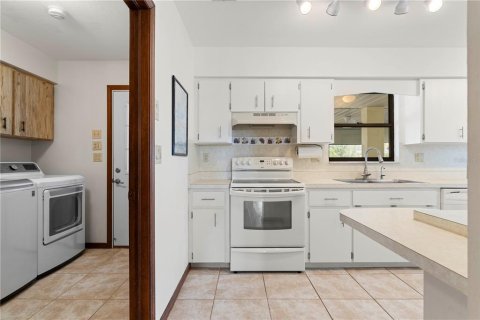 House in Punta Gorda, Florida 3 bedrooms, 152.73 sq.m. № 1732369 - photo 25