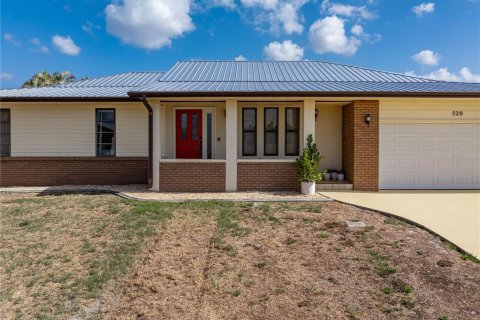 House in Punta Gorda, Florida 3 bedrooms, 152.73 sq.m. № 1732369 - photo 17