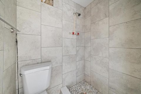 House in Palmetto, Florida 3 bedrooms, 73.21 sq.m. № 2329867 - photo 22