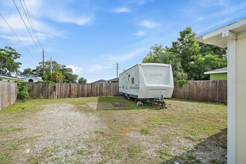 House in Palmetto, Florida 3 bedrooms, 73.21 sq.m. № 2329867 - photo 25