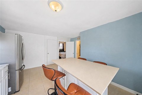 House in Palmetto, Florida 3 bedrooms, 73.21 sq.m. № 2329867 - photo 6