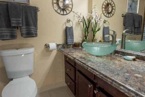 Condo in Saint Petersburg, Florida, 2 bedrooms  № 1838220 - photo 13