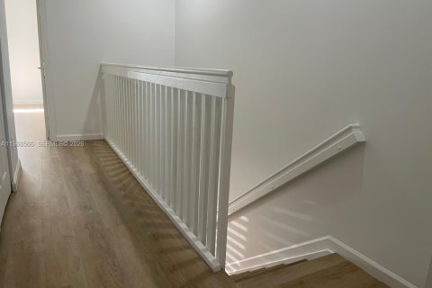 Touwnhouse à louer à Tamarac, Floride: 2 chambres, 135.08 m2 № 2028958 - photo 12