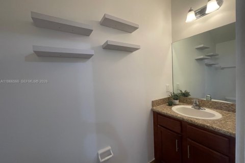 Touwnhouse à louer à Tamarac, Floride: 2 chambres, 135.08 m2 № 2028958 - photo 10
