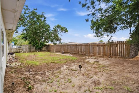 House in Hudson, Florida 2 bedrooms, 97.55 sq.m. № 2216701 - photo 10