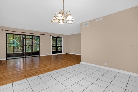 Condominio en alquiler en Winter Springs, Florida, 3 dormitorios, 130.06 m2 № 2157549 - foto 4