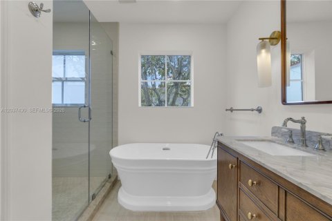 Casa en alquiler en Miami Shores, Florida, 4 dormitorios, 258.92 m2 № 2087021 - foto 6