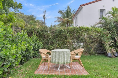 Casa en alquiler en Miami Shores, Florida, 4 dormitorios, 258.92 m2 № 2087021 - foto 12