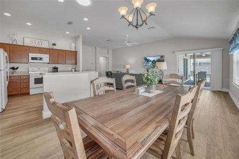 Casa en venta en The Villages, Florida, 3 dormitorios, 153.66 m2 № 2101394 - foto 22