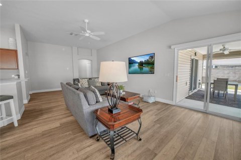 Casa en venta en The Villages, Florida, 3 dormitorios, 153.66 m2 № 2101394 - foto 15