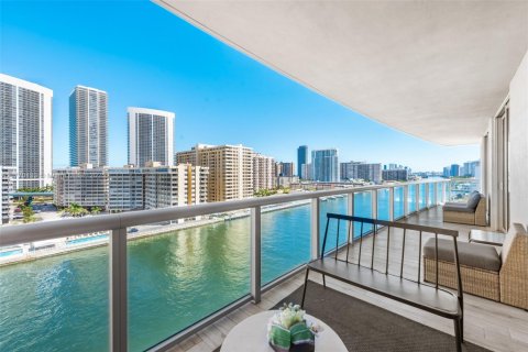 Copropriété à vendre à Hallandale Beach, Floride: 3 chambres, 161.37 m2 № 1698037 - photo 5