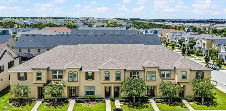 Townhouse in SOLARA RESORT in Kissimmee, Florida 5 bedrooms, 212.1 sq.m. № 1870282