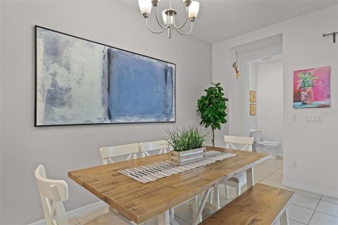 Townhouse in SOLARA RESORT in Kissimmee, Florida 5 bedrooms, 212.1 sq.m. № 1870282 - photo 7