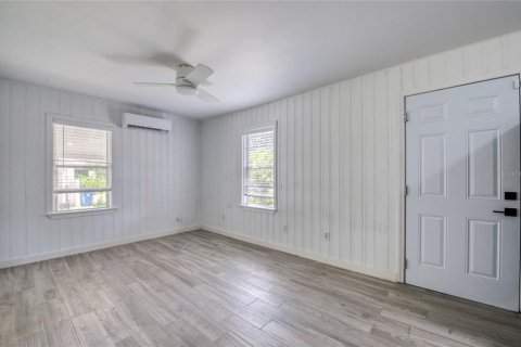 Villa ou maison à vendre à Tampa, Floride: 2 chambres, 51.1 m2 № 1906002 - photo 9