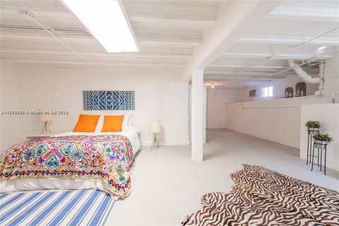 Immobilier commercial à vendre à Miami, Floride: 216.56 m2 № 1417833 - photo 5