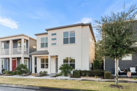 House in Gainesville, Florida 4 bedrooms, 192.96 sq.m. № 2141008