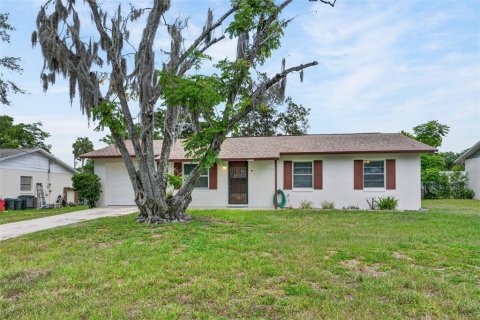 Casa en Homosassa, Florida 3 dormitorios, 97.83 m2 № 2120972